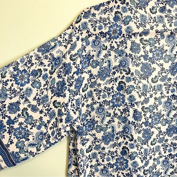 H&M Blue Floral Overthrow Shawl Size Medium - Picture 4 of 9